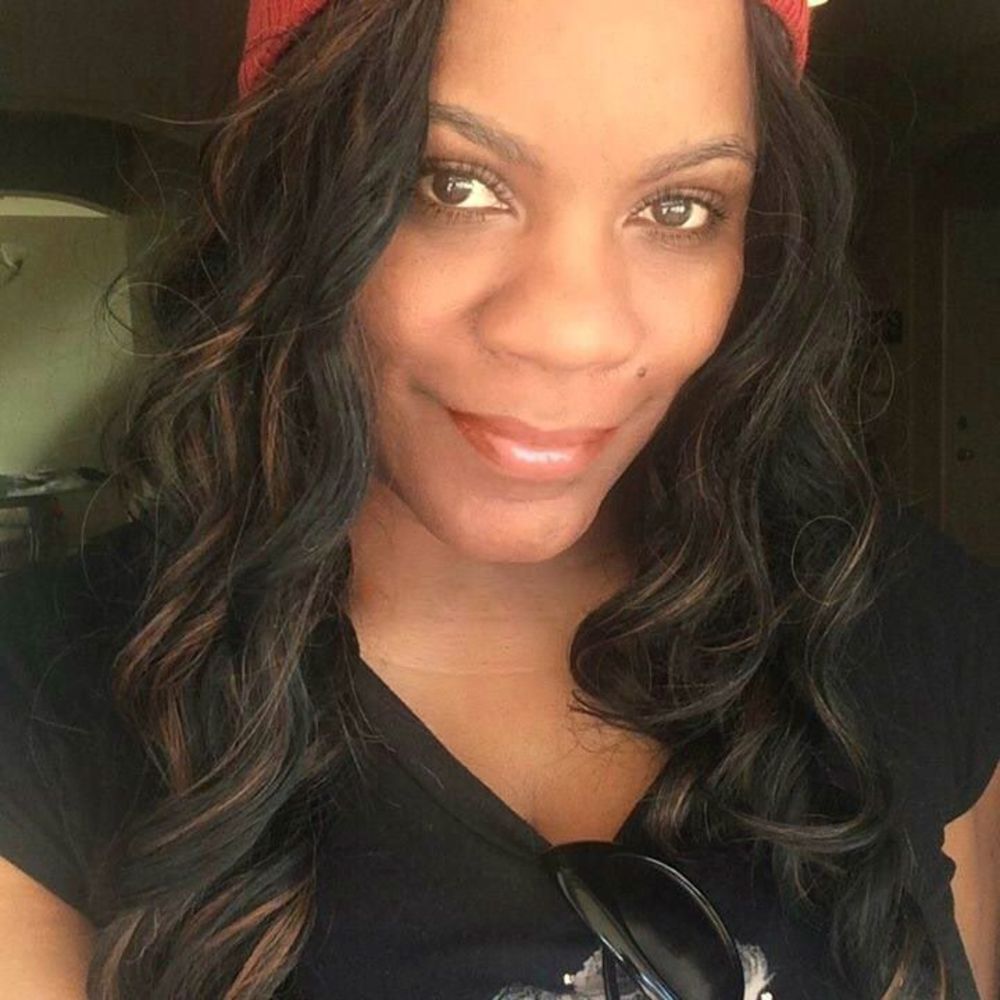 Meet your Posher, Sonya